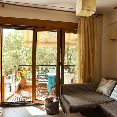 Holiday home Kapari House 1 Min From The Of