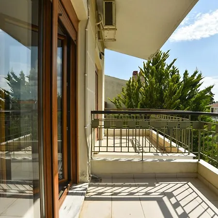 Kapari House 1 Min From The Of Holiday home *