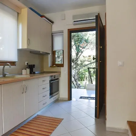 Holiday home Kapari House 1 Min From The Of *