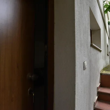 Kapari House 1 Min From The Of *