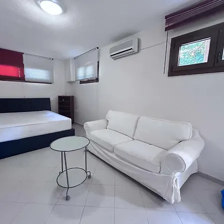 Kapari House 1 Min From The Of Nikiti (Sithonia)